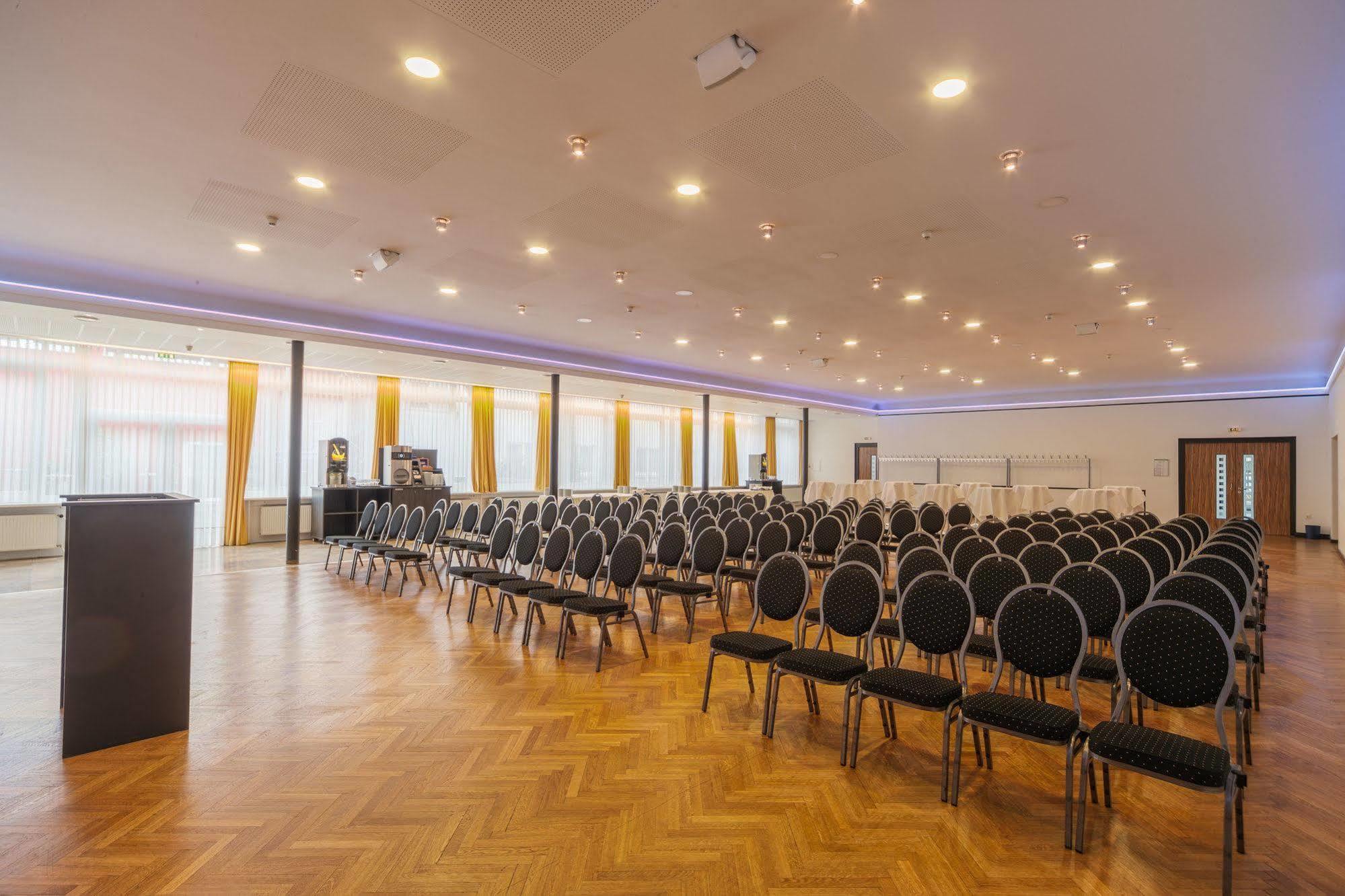 Designhotel + Congresscentrum Wienecke Xi. ฮันโนเวอร์ ภายนอก รูปภาพ